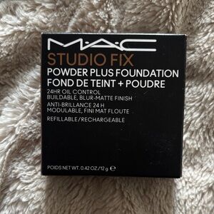 MAC Cosmetics Studio Fix Powder Plus Foundation - NC58